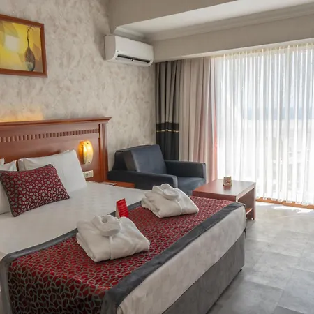 Casa Fora Otel